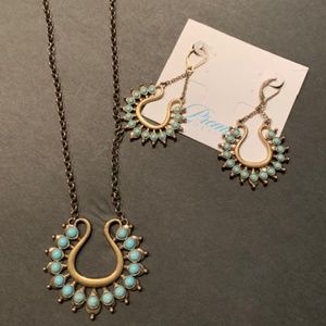 Premier Designs Lotus Necklace and Earrings